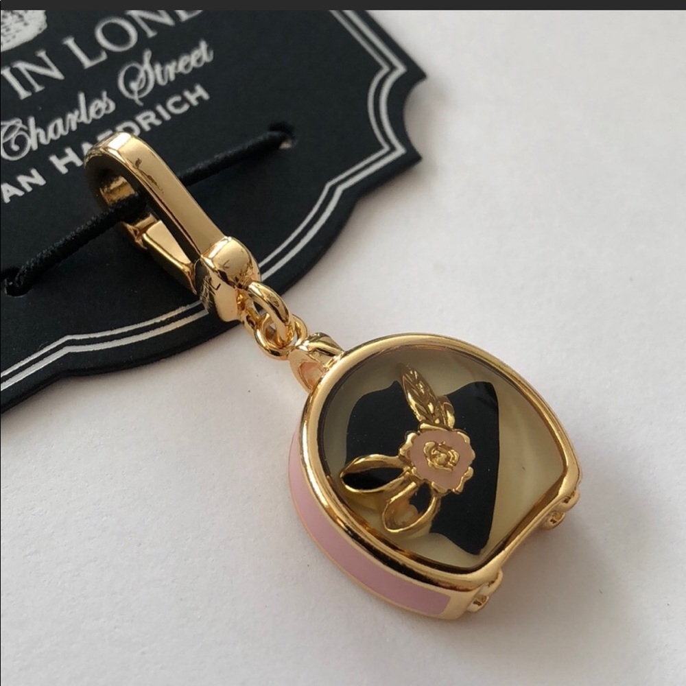 NEW ! Brighton hats off to the queen charm